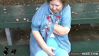 Granny Flashing Anent Public